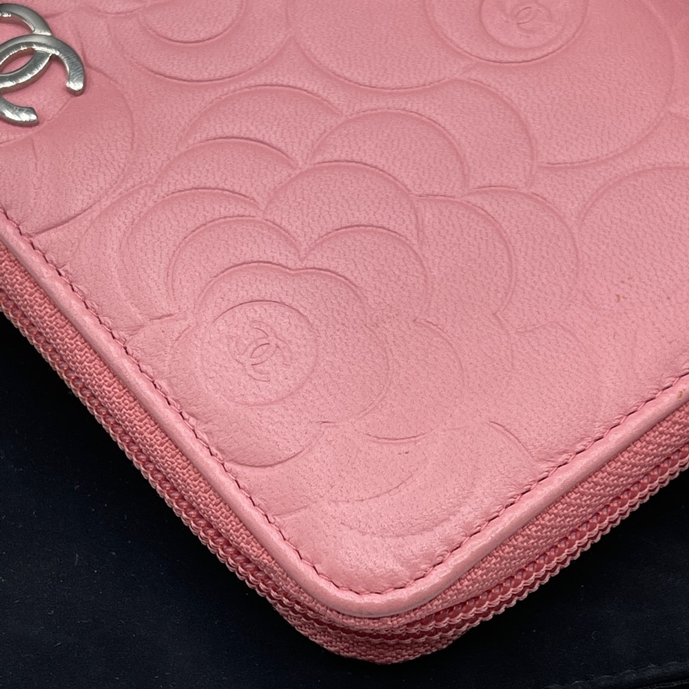 Chanel Camellia Lambskin Leather Zippy Wallet CC - Picture 6 of 16
